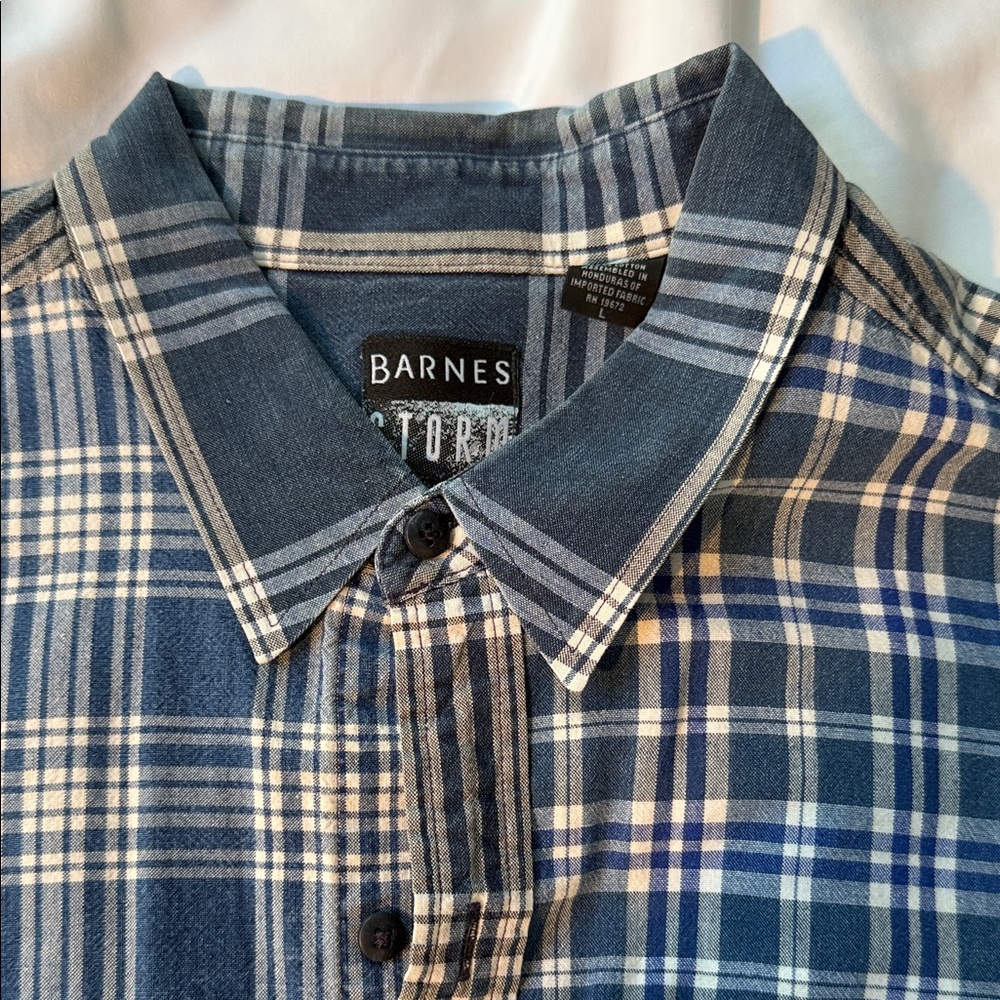 Barnes New York Men's Navy and Cream Plaid Shirt